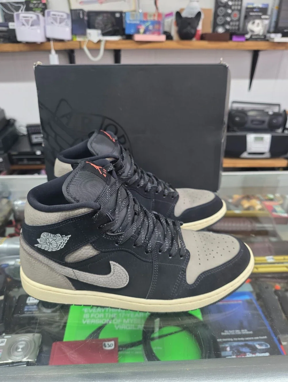 Nike Air Jordan 1 Mid SE Olive Grey IB7110-002 Men's Size 10.5